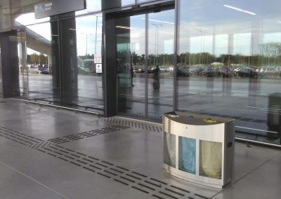 FT3-Behälter am lech walesa Flughafen danzig