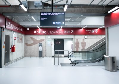 berlin brandenburg airport litter garbage cans